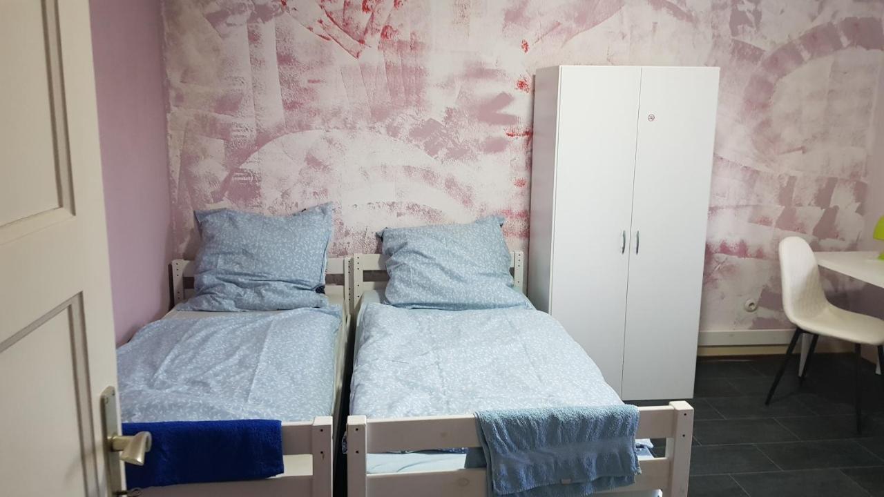 Handwerker Unterkunft Monteurzimmer Mit Gemeinschaftsbad In Brebach Saarbrucken Bagian luar foto
